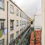 Attic Apartment With Balcony In Bairro Alto