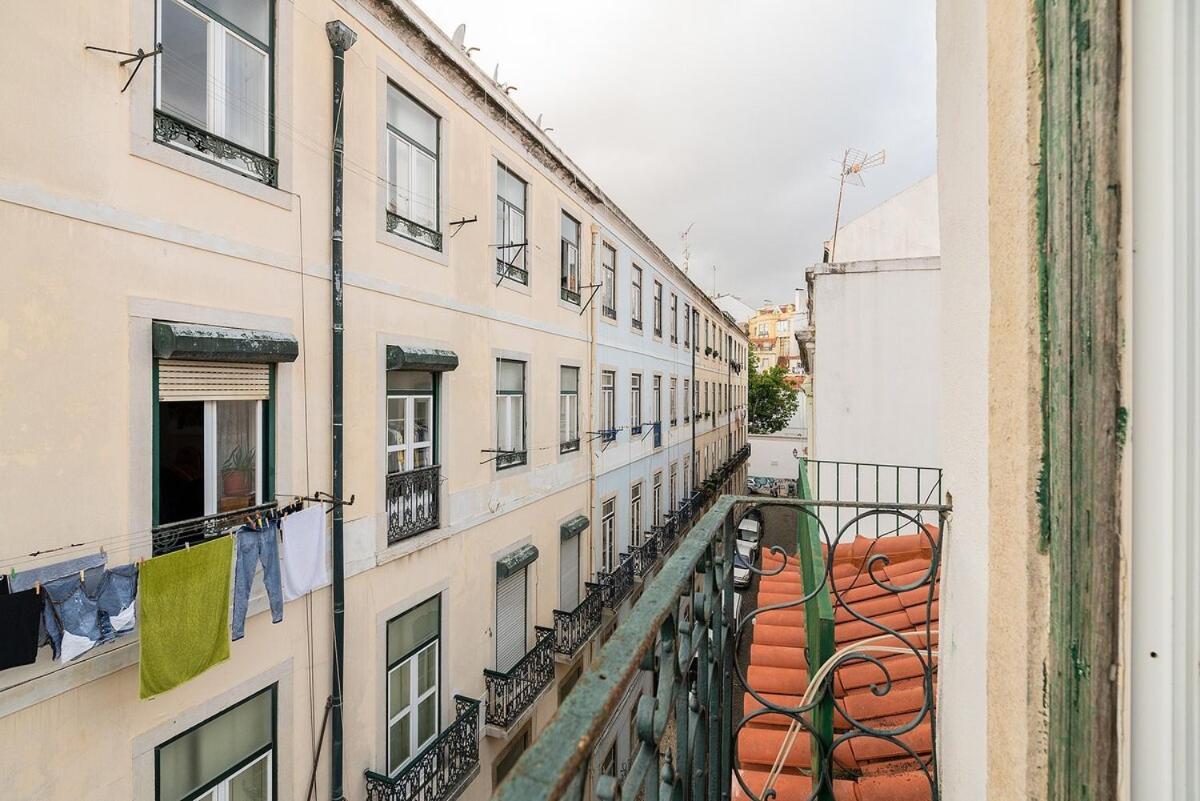 Attic With Balcony In Bairro Alto * Lissabon